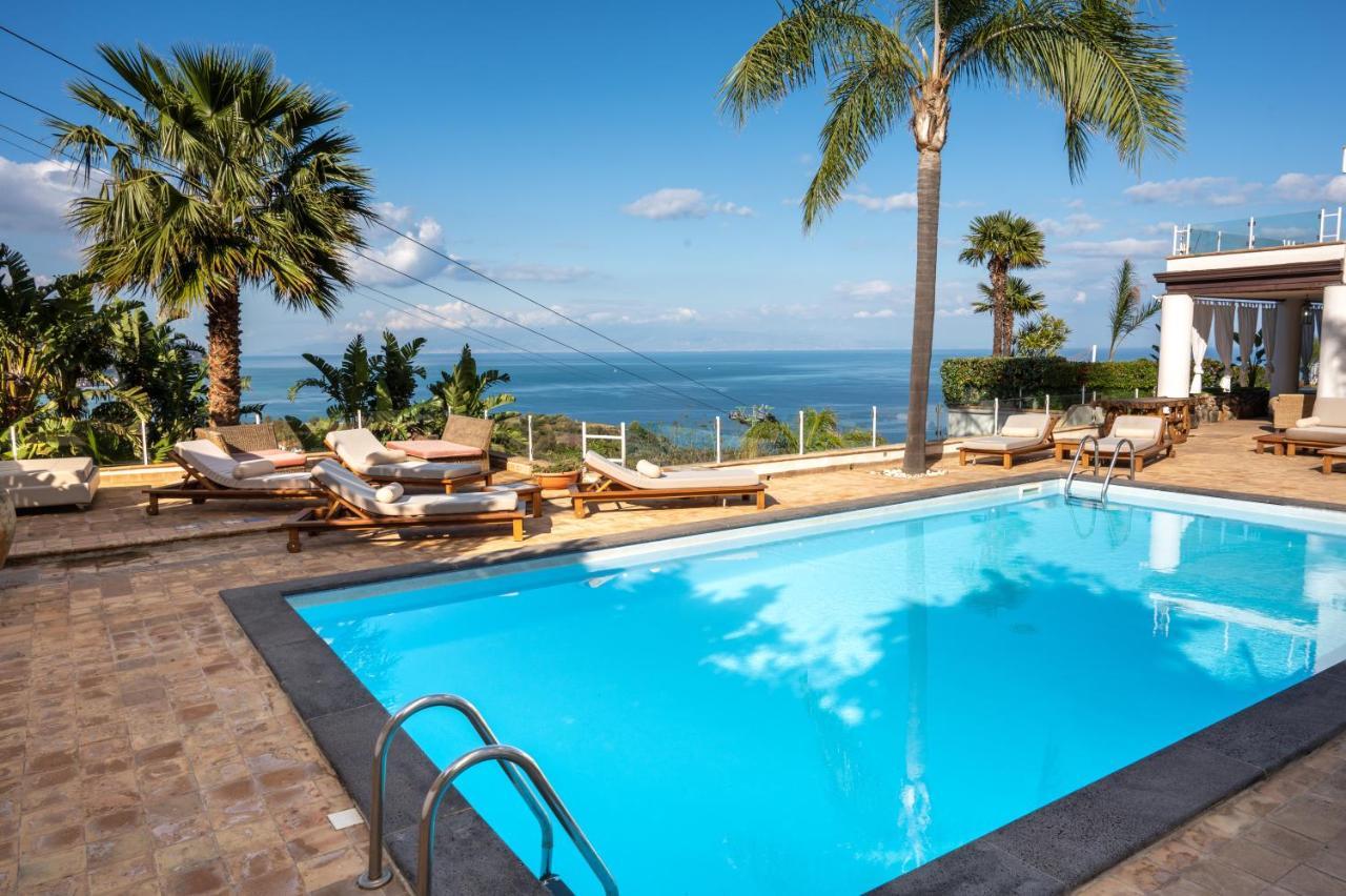 Luxury Taorum Villa With Spectacular Sea Views In Taormina Kültér fotó