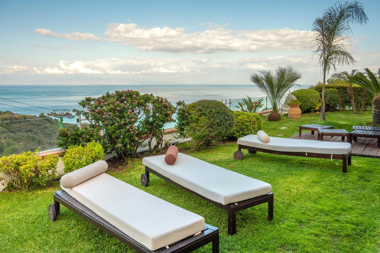 Luxury Taorum Villa With Spectacular Sea Views In Taormina Kültér fotó