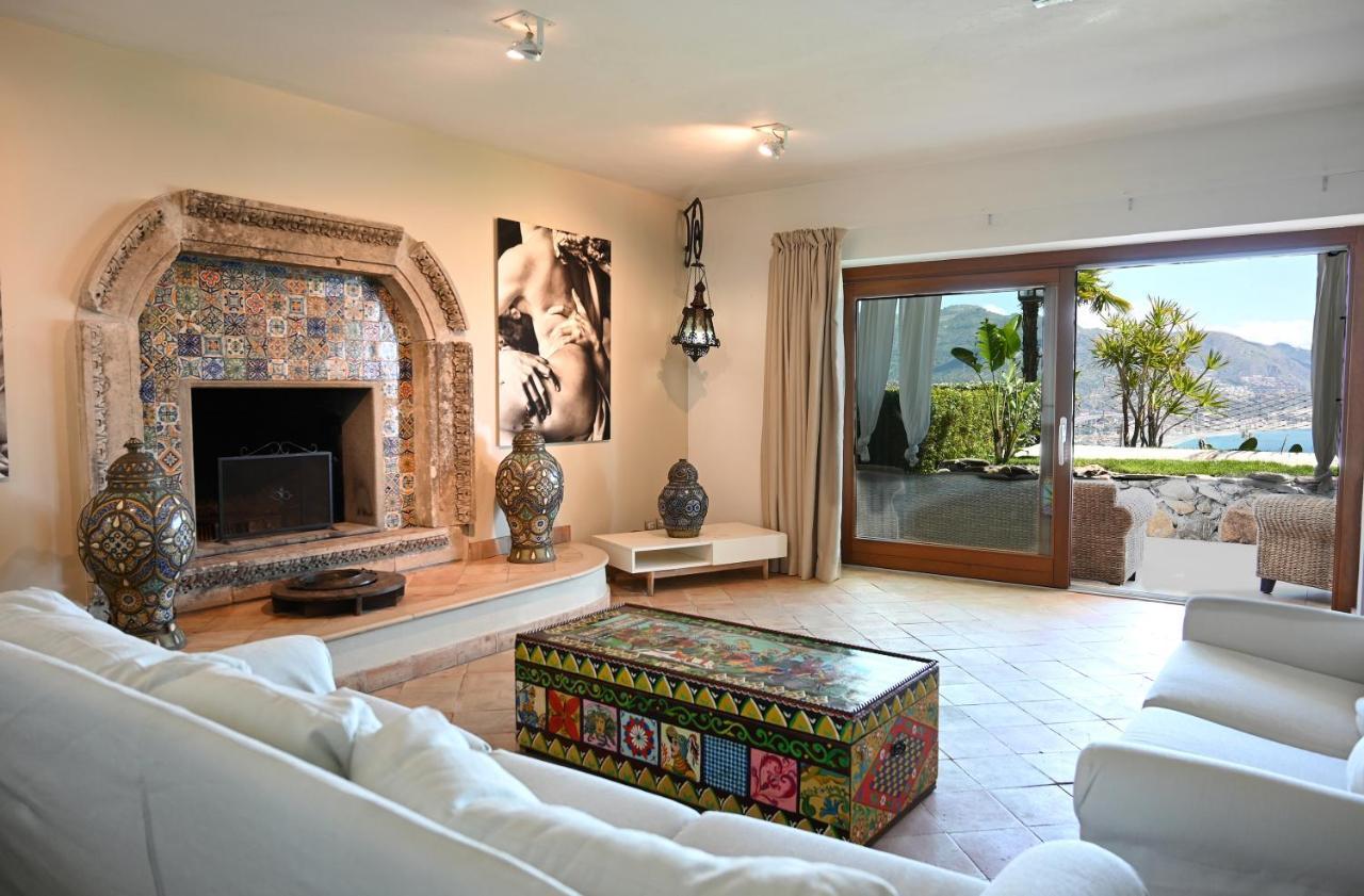 Luxury Taorum Villa With Spectacular Sea Views In Taormina Kültér fotó