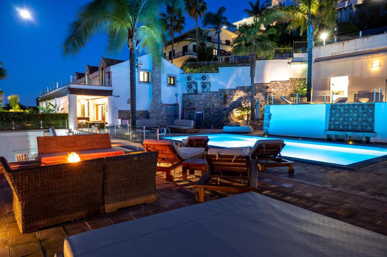 Luxury Taorum Villa With Spectacular Sea Views In Taormina Kültér fotó