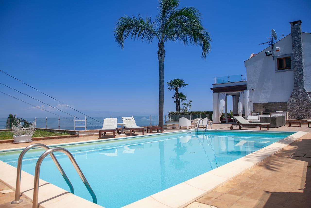 Luxury Taorum Villa With Spectacular Sea Views In Taormina Kültér fotó