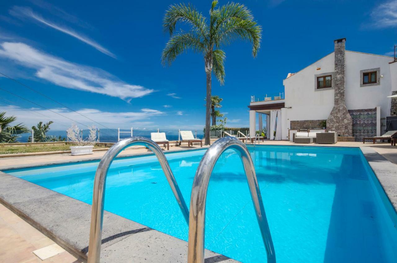 Luxury Taorum Villa With Spectacular Sea Views In Taormina Kültér fotó